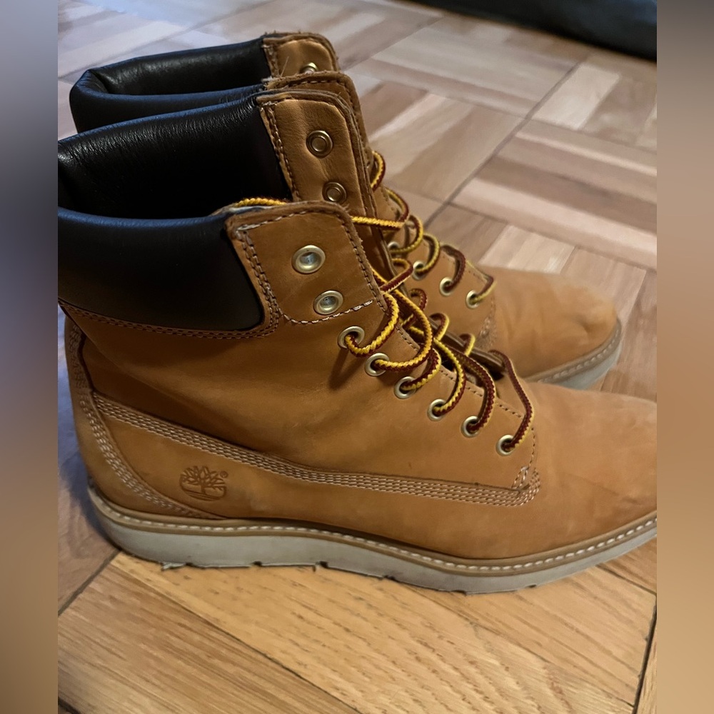 Timberland Kensington Wheat Tan Nubuck Leather Lace Up Boots